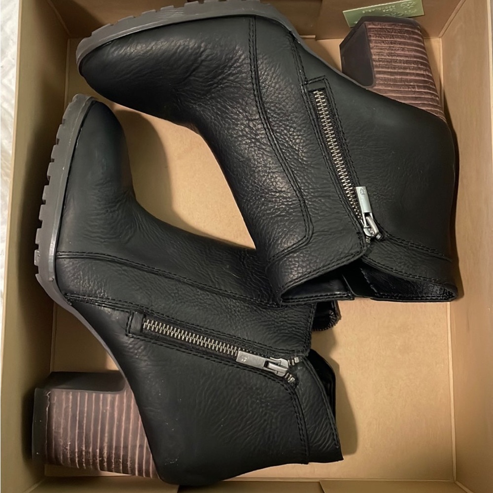 Lucky Brand Nilafa Waterproof Bootie Boot Black Women’s size 8.5 Shoes